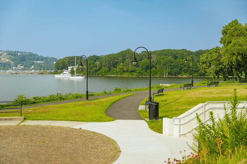 Charles Point Park 08